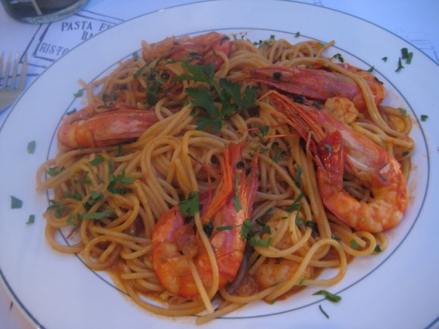 Espaguete com camarão