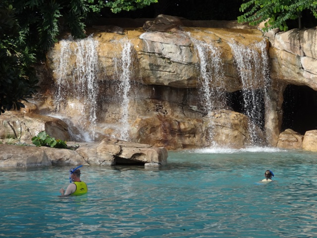Discovery Cove Serenity Bay