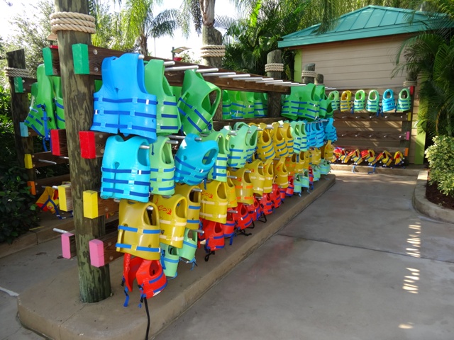 Aquatica - coletes para o rio com correnteza