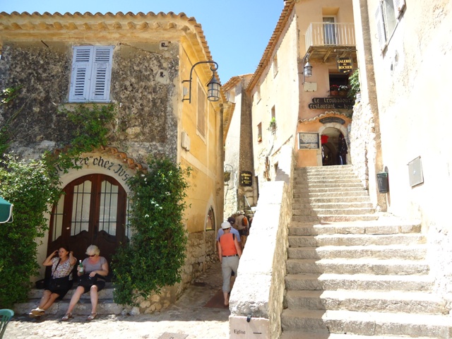 Eze - Vila 1