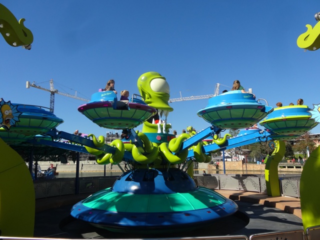 Universal Kang e Kodos Twirl