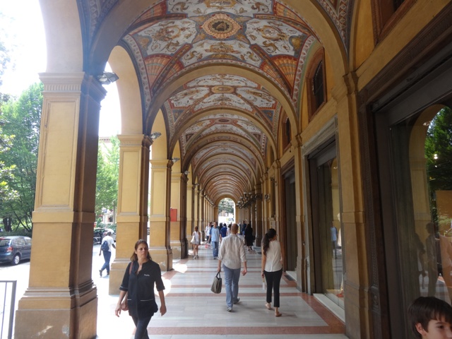 Bolonha_Via_Della_Indipendenza_3